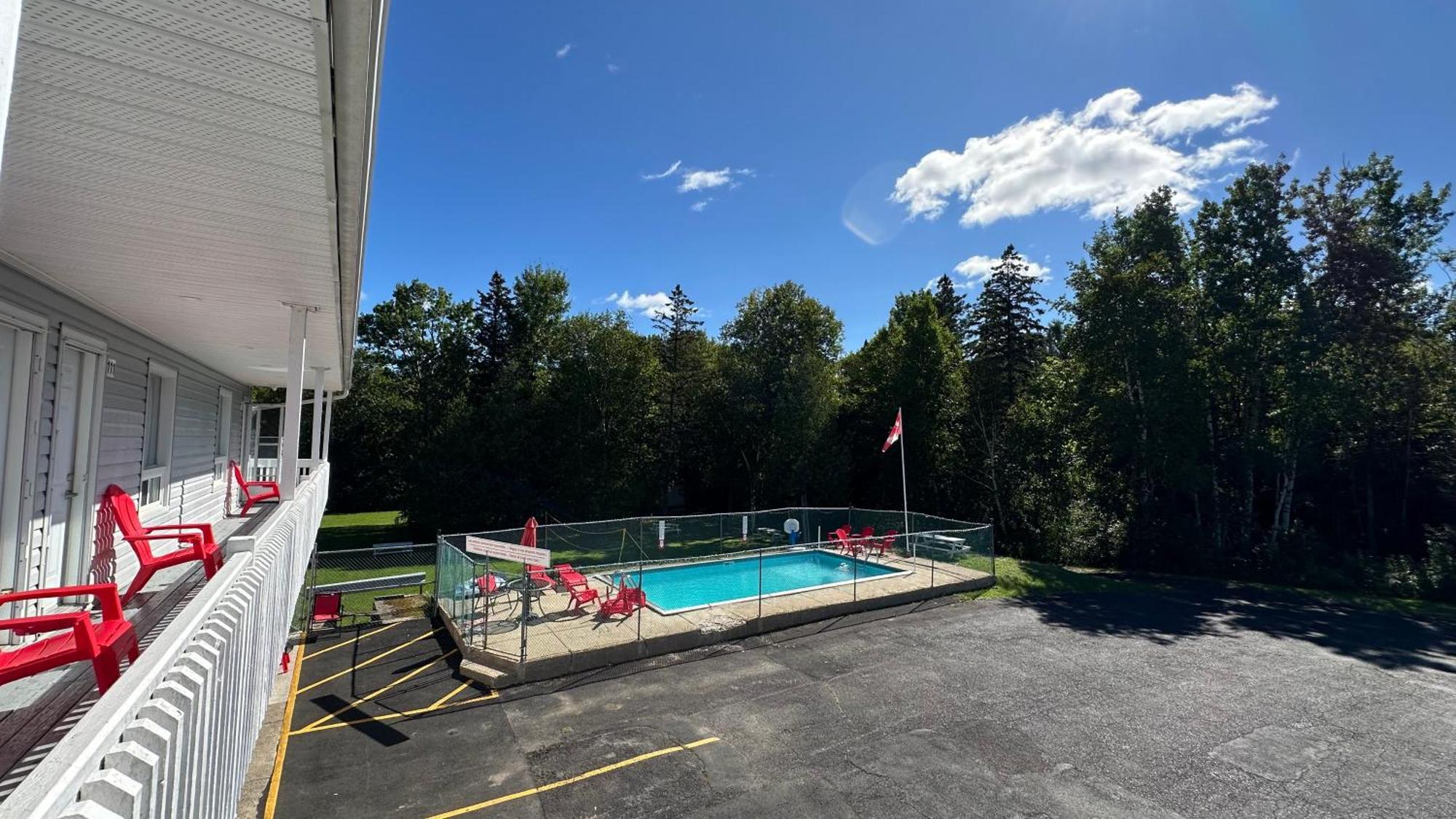 Motel 7 Inn & Suites Beresford Zewnętrze zdjęcie