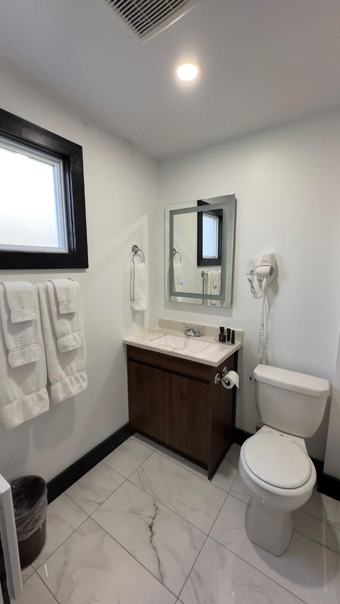 Motel 7 Inn & Suites Beresford Zewnętrze zdjęcie
